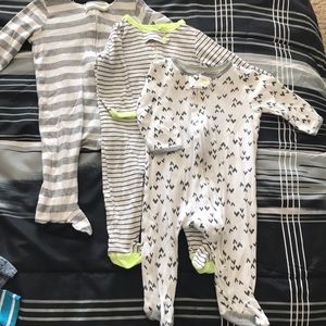 Reverse zipper onesies 3-6m
